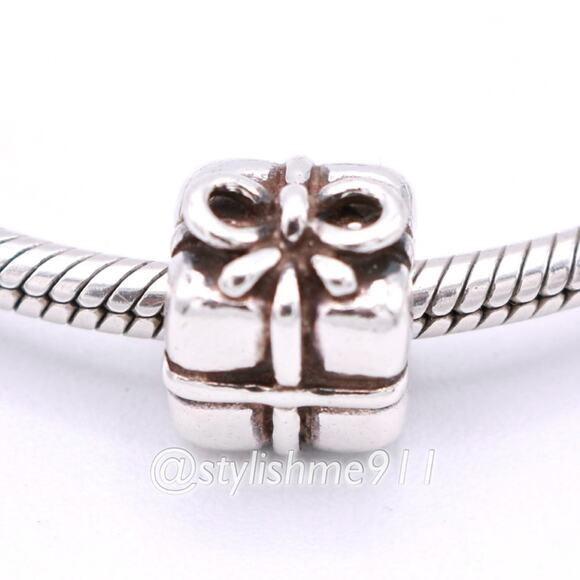 Authentic PANDORA Retired Present Charm - 790300 - Picture 1 of 9